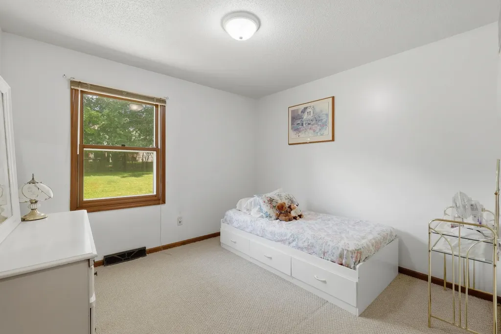 1821 32nd Street SE Grand Rapids City MI 49508