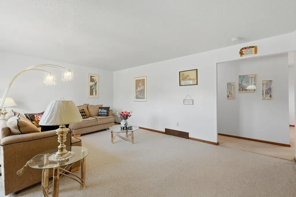 1821 32nd Street SE Grand Rapids City MI 49508
