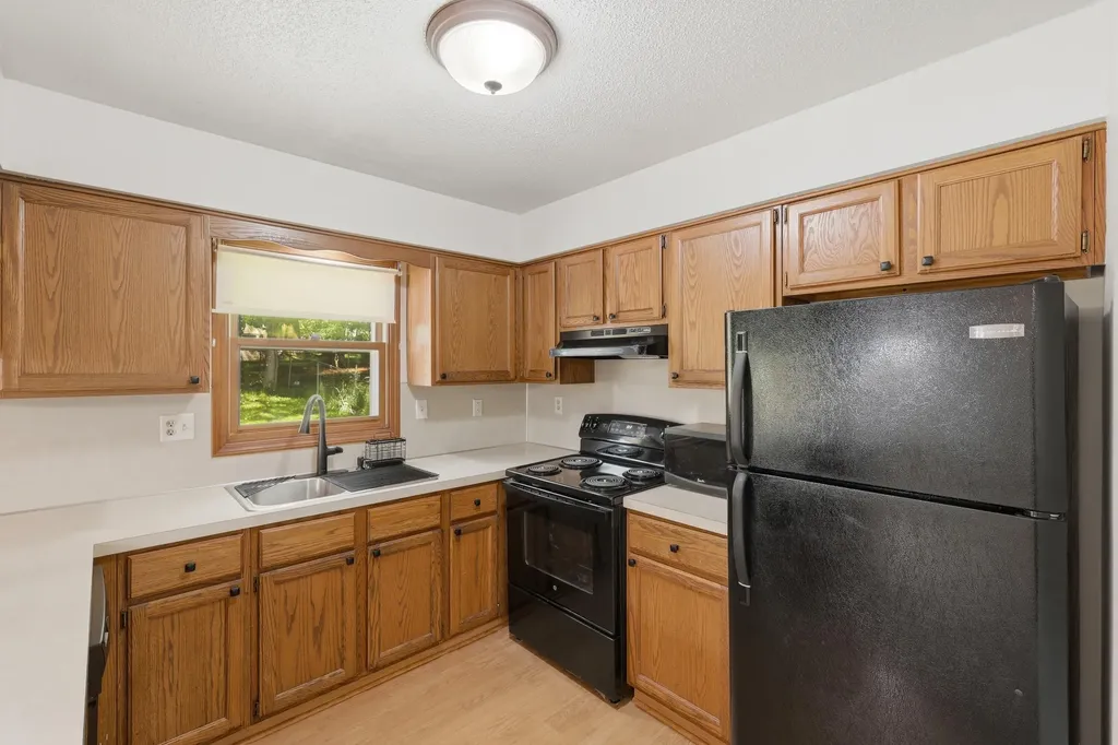 1821 32nd Street SE Grand Rapids City MI 49508