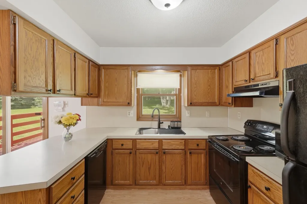 1821 32nd Street SE Grand Rapids City MI 49508