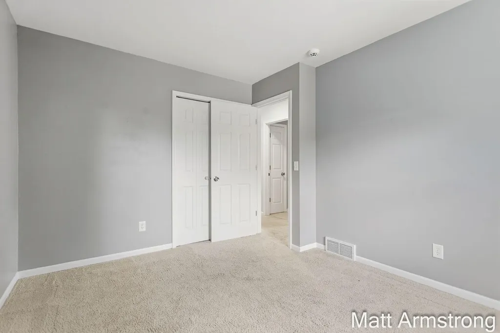 1185 52nd Street SE Kentwood City MI 49508