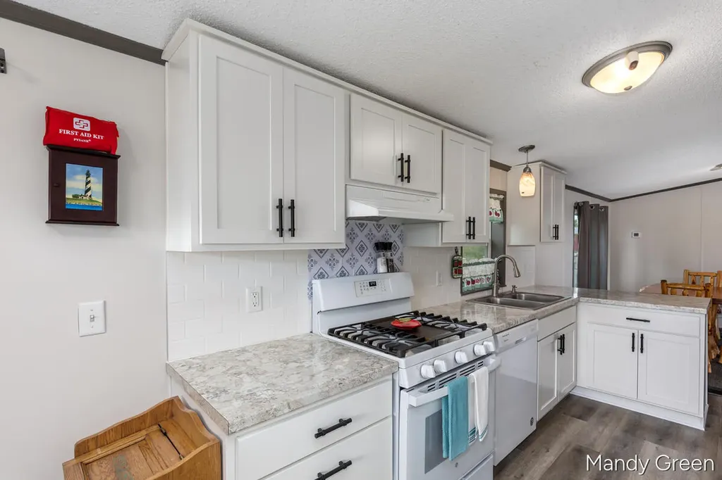 1007 Dildine Road Easton Township MI 48846