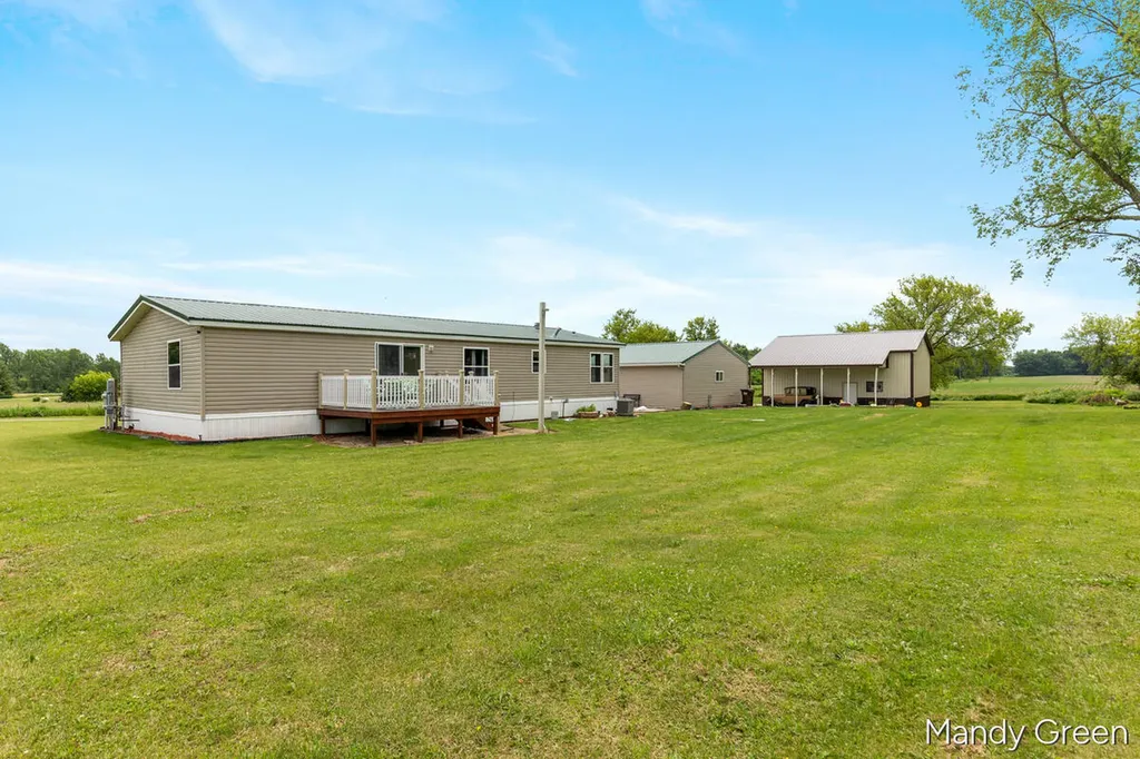 1007 Dildine Road Easton Township MI 48846