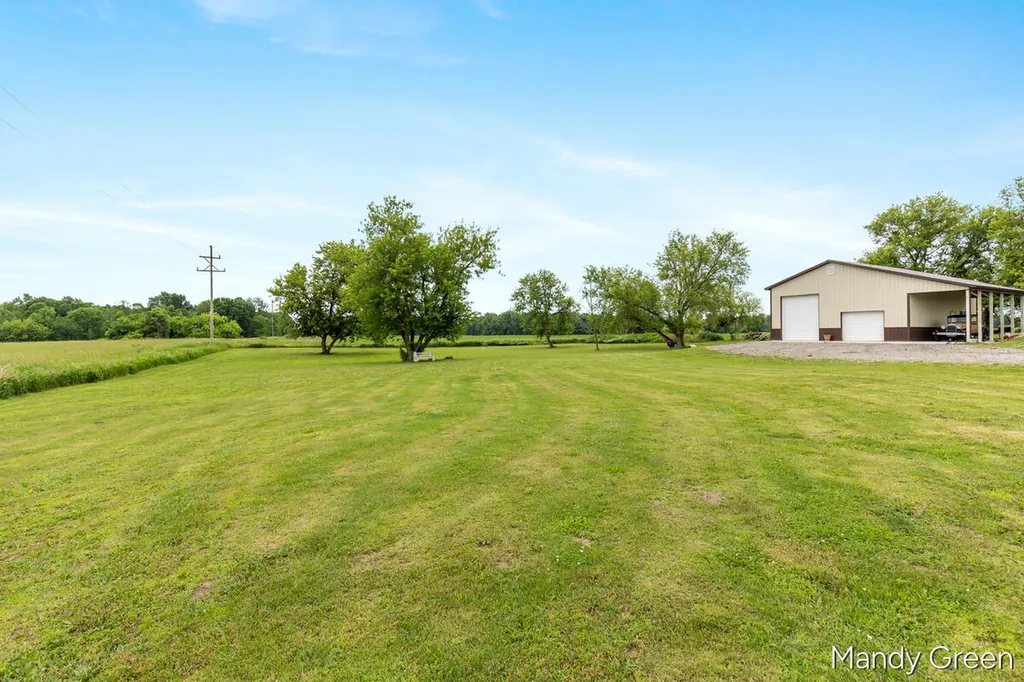 1007 Dildine Road Easton Township MI 48846