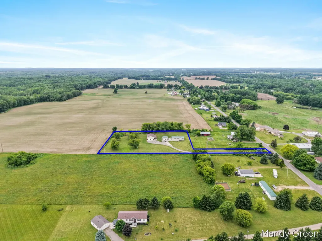 1007 Dildine Road Easton Township MI 48846