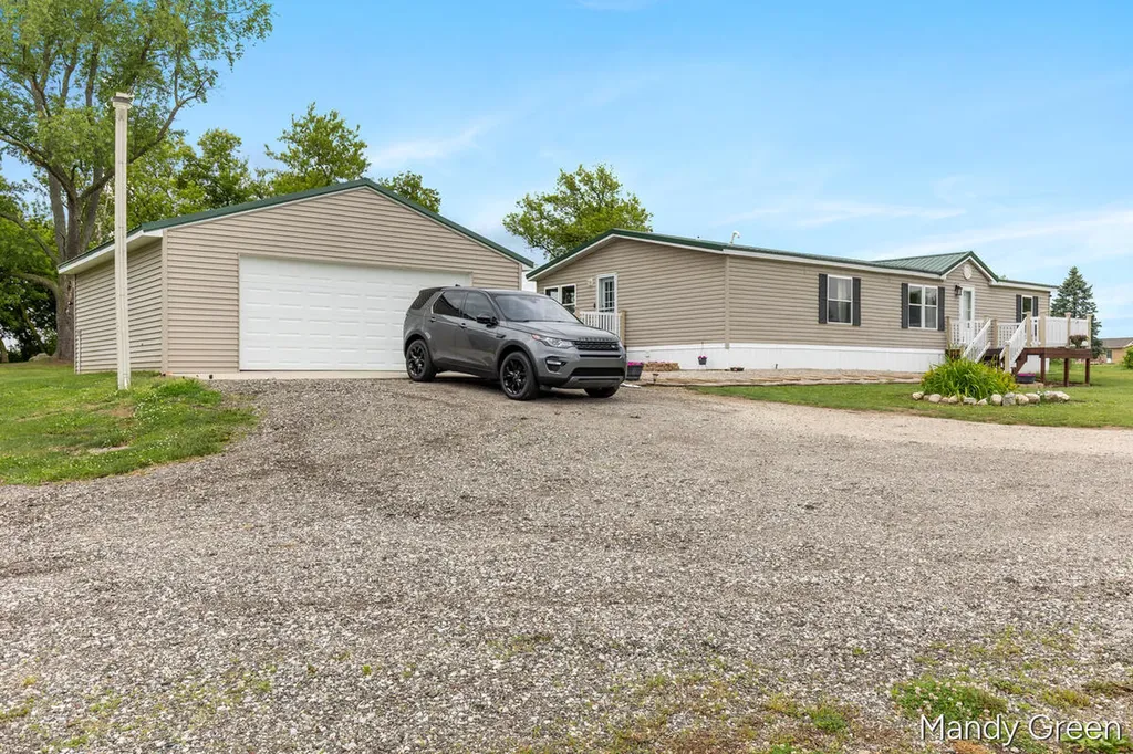1007 Dildine Road Easton Township MI 48846