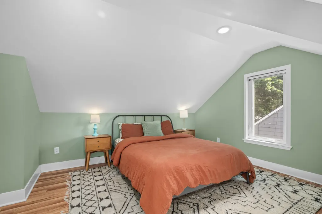 2053 Seventh Street NW Grand Rapids City MI 49504