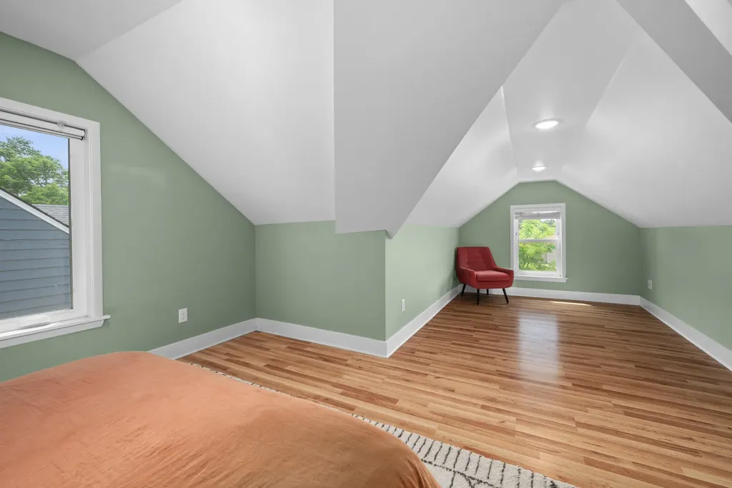 2053 Seventh Street NW Grand Rapids City MI 49504