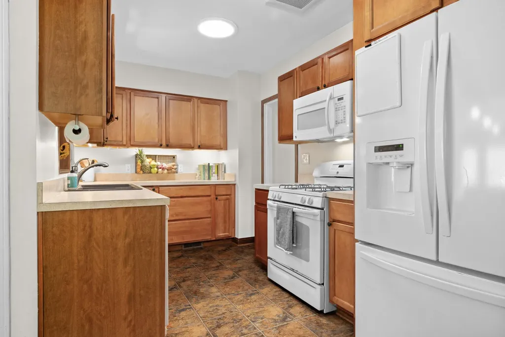 2053 Seventh Street NW Grand Rapids City MI 49504