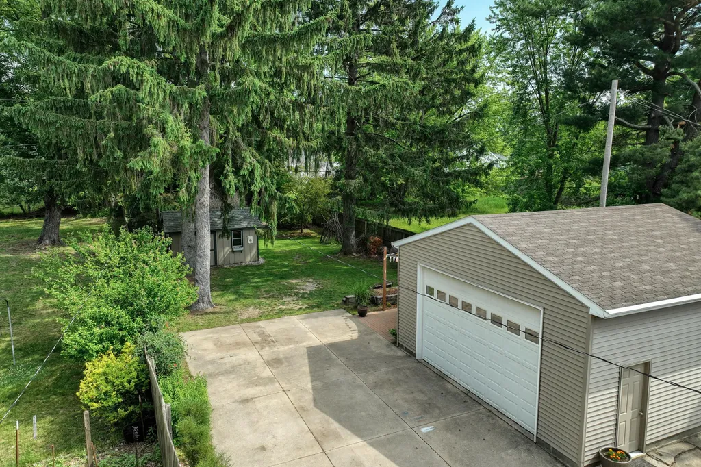 2053 Seventh Street NW Grand Rapids City MI 49504