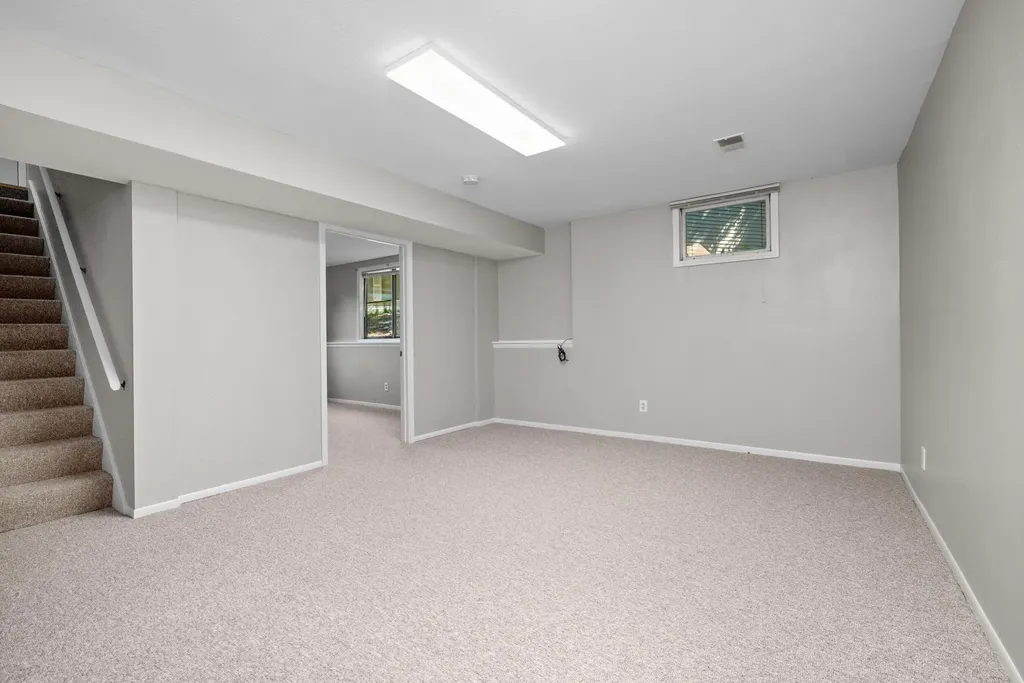 2967 Englewood Avenue SE Grand Rapids City MI 49508