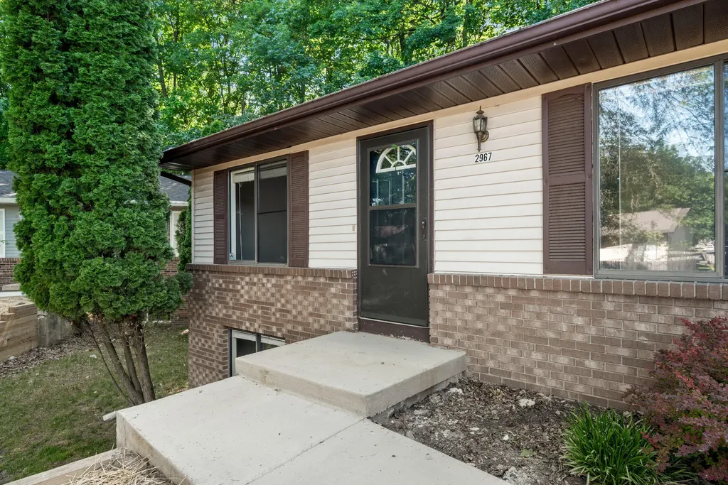 2967 Englewood Avenue SE Grand Rapids City MI 49508