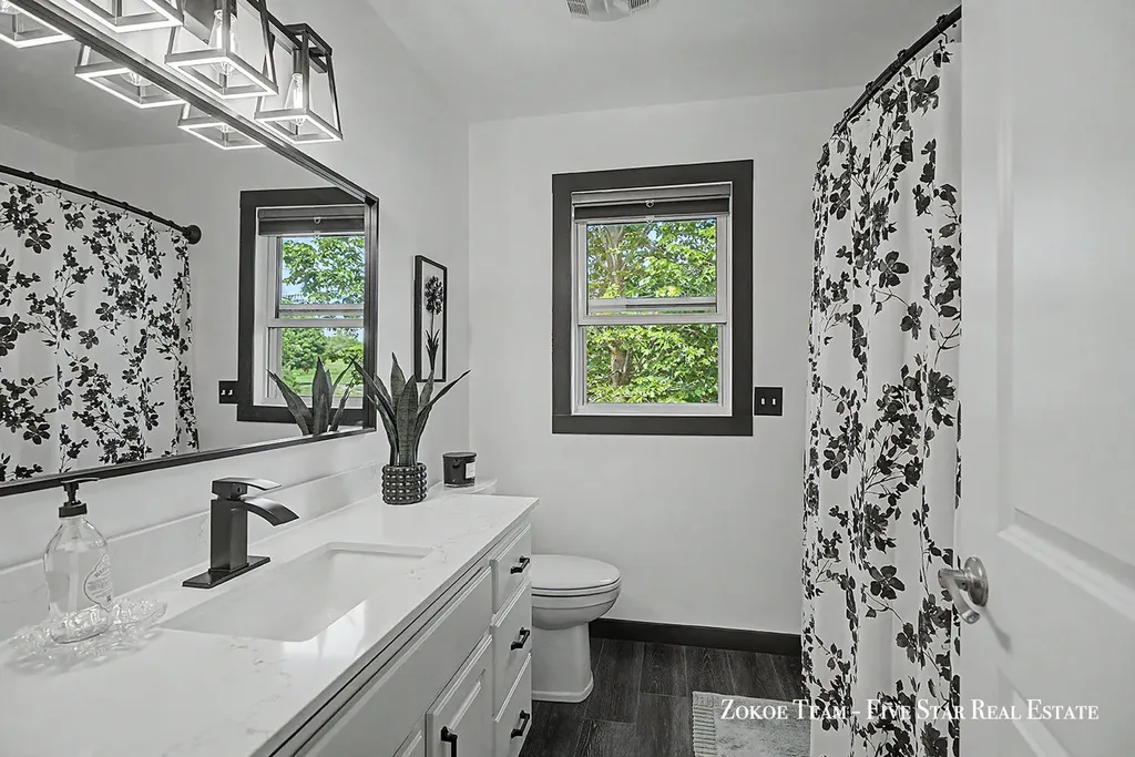 2130 Canterbury Lane Tallmadge Charter Township MI 49435