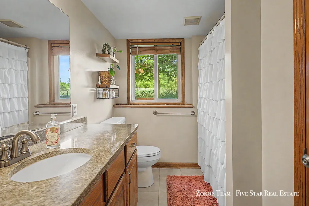 2130 Canterbury Lane Tallmadge Charter Township MI 49435