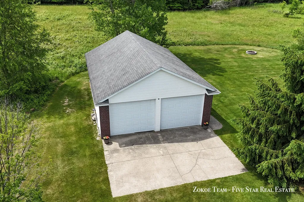 2130 Canterbury Lane Tallmadge Charter Township MI 49435