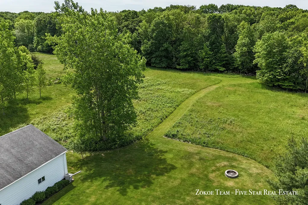 2130 Canterbury Lane Tallmadge Charter Township MI 49435