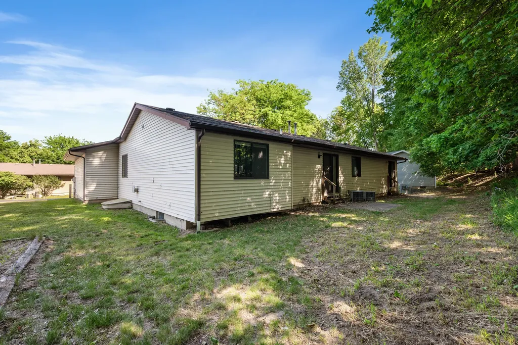 2965 Englewood Avenue SE Grand Rapids City MI 49508