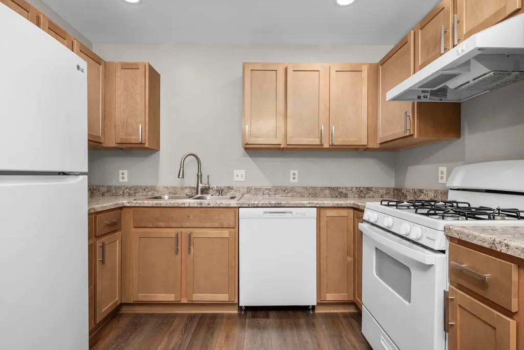 2977 Englewood Avenue SE Grand Rapids City MI 49508