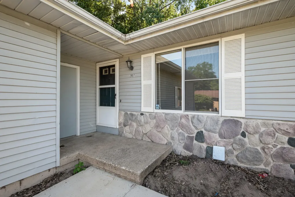 2957 Englewood Avenue SE Grand Rapids City MI 49508