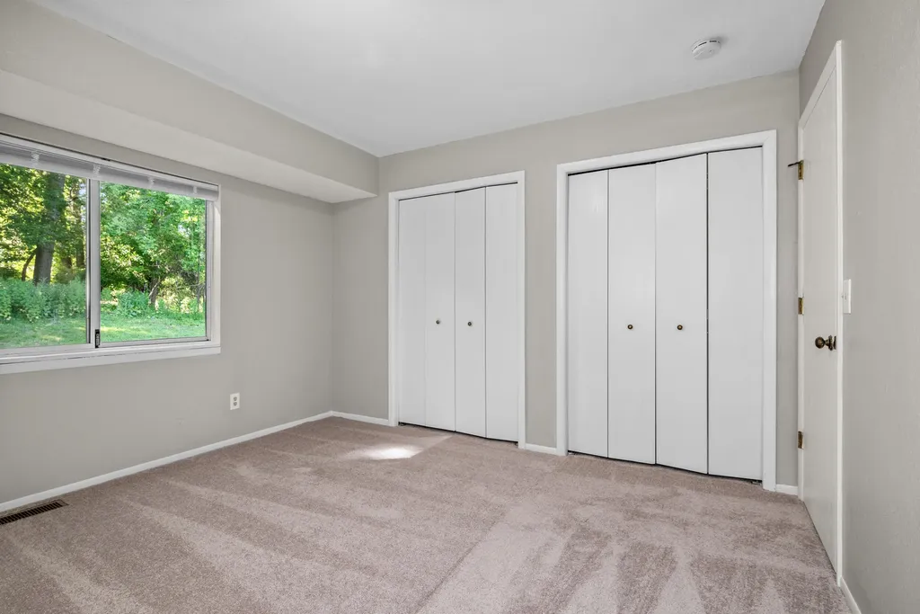 2957 Englewood Avenue SE Grand Rapids City MI 49508