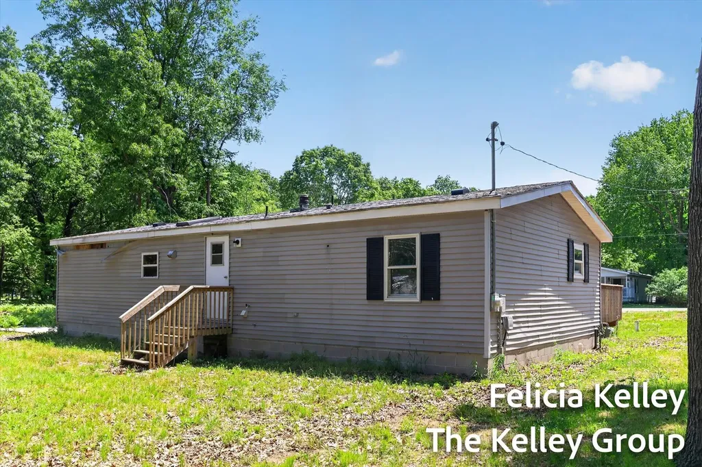 17158 Seneca Court Winfield Township MI 49329