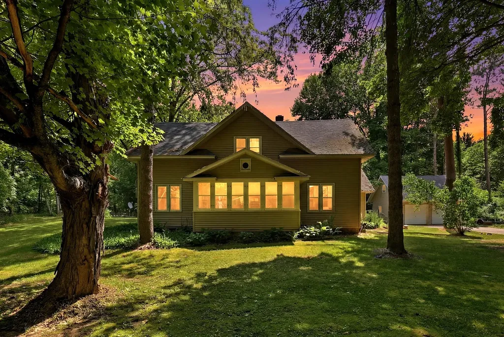 2351 Cook Road Hastings Charter Township MI 49058