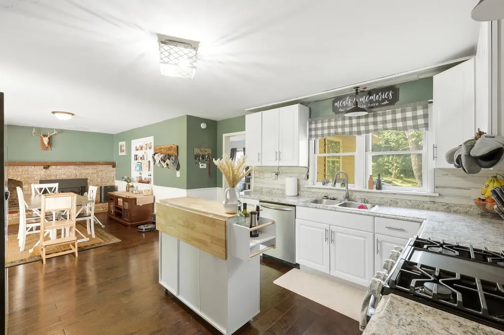 2351 Cook Road Hastings Charter Township MI 49058