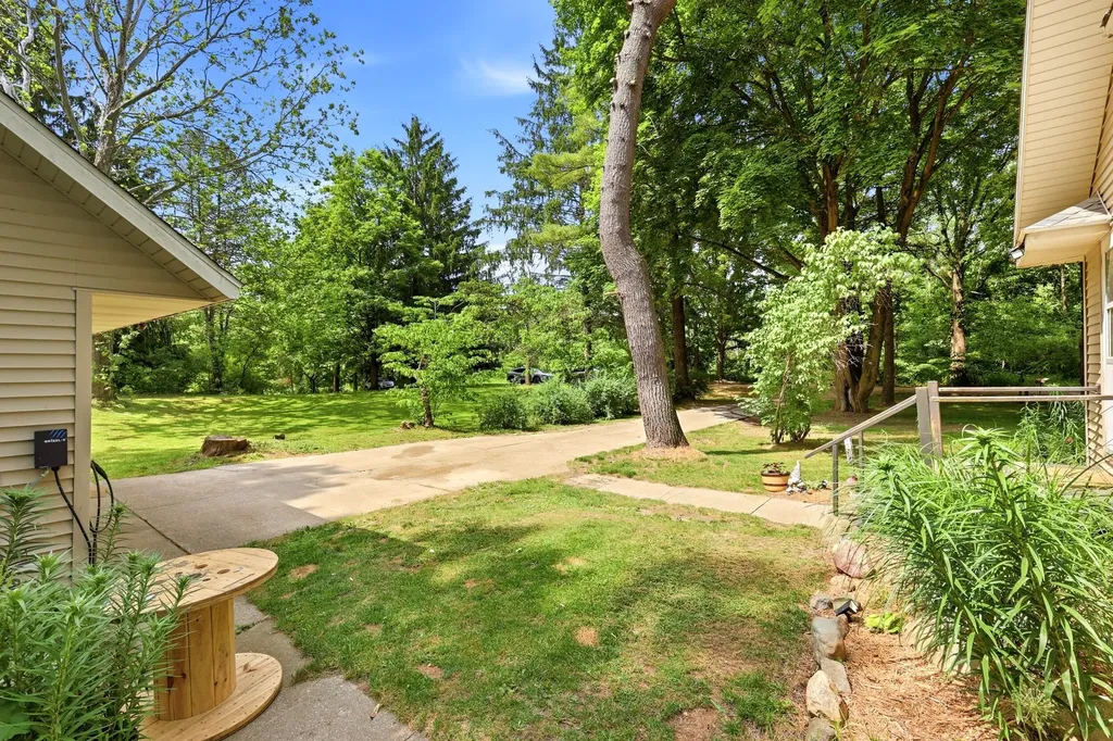 2351 Cook Road Hastings Charter Township MI 49058