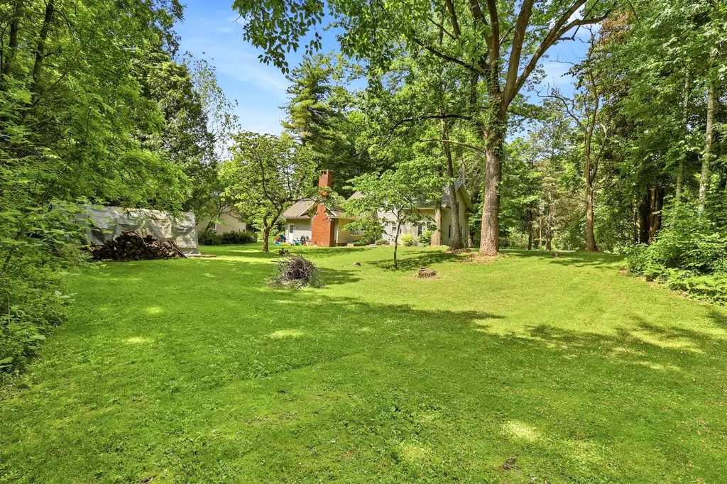 2351 Cook Road Hastings Charter Township MI 49058
