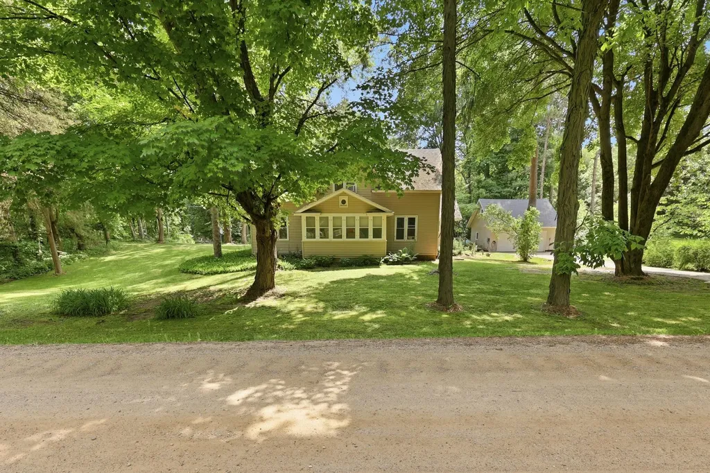 2351 Cook Road Hastings Charter Township MI 49058