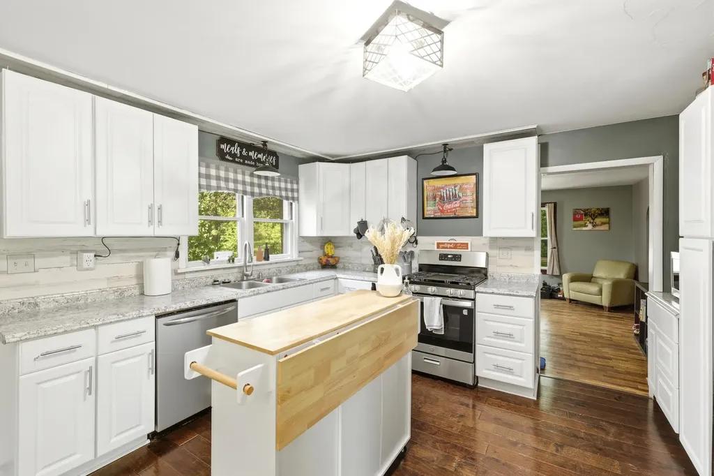 2351 Cook Road Hastings Charter Township MI 49058