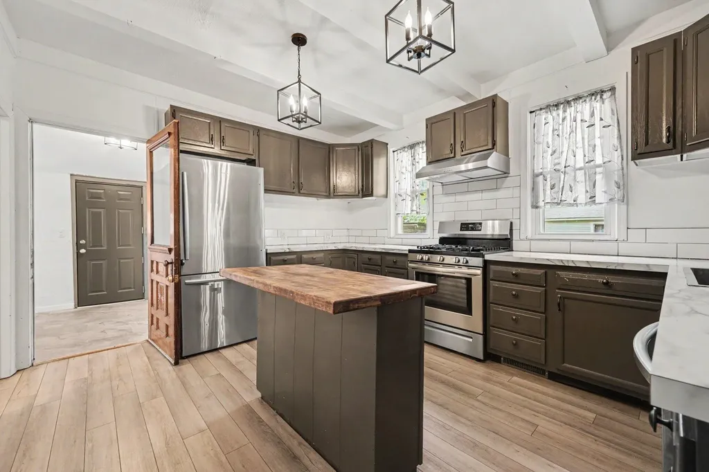 840 Spencer Street NE Grand Rapids City MI 49505