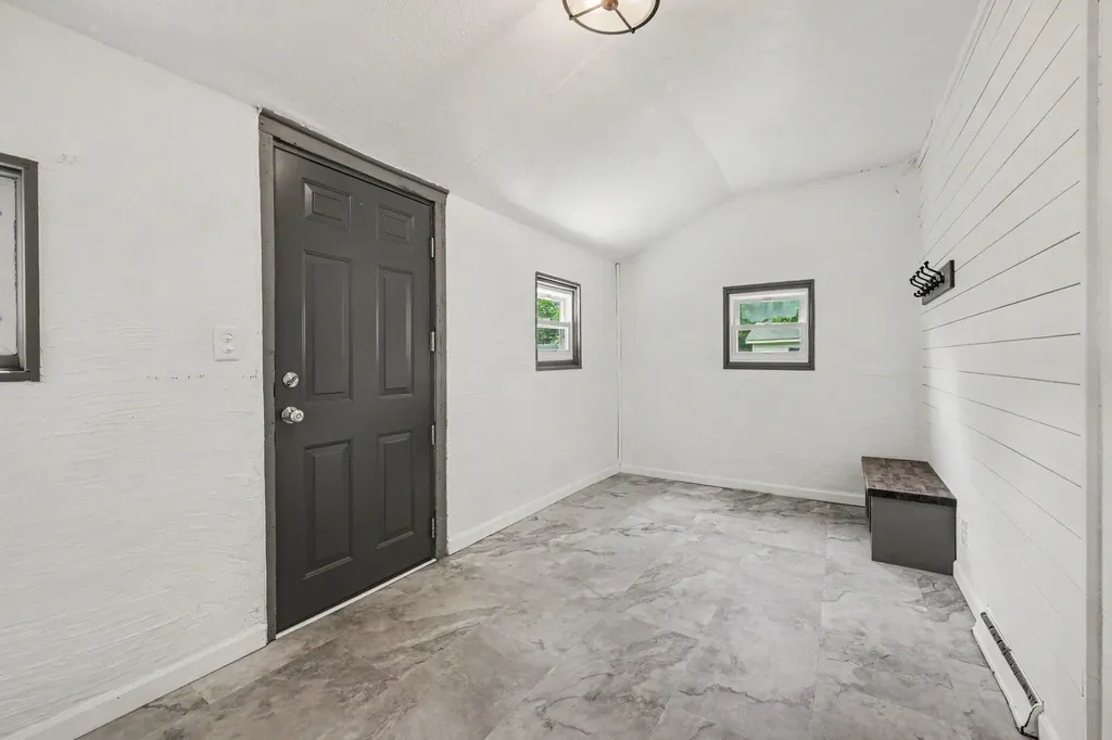 840 Spencer Street NE Grand Rapids City MI 49505