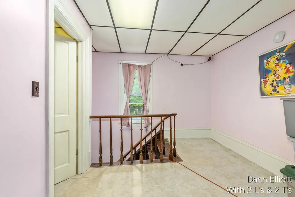 925 E Isham Street Unknown City MI 48851