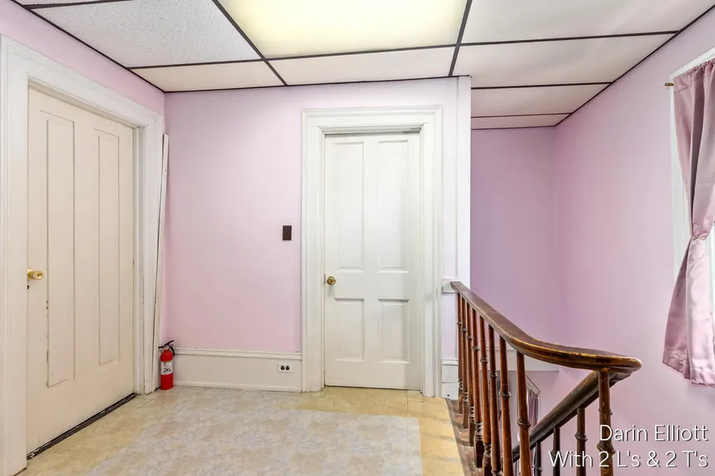 925 E Isham Street Unknown City MI 48851