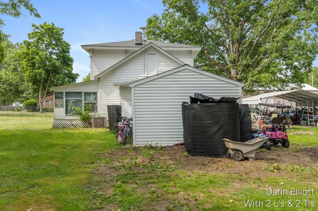 925 E Isham Street Unknown City MI 48851