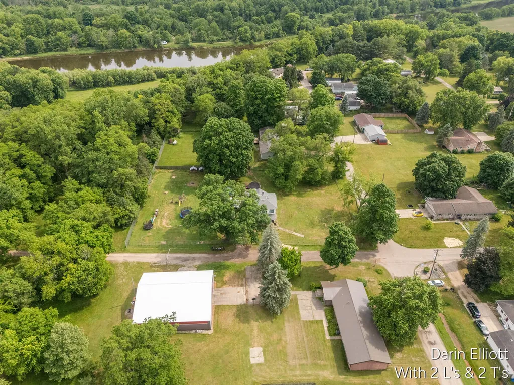 925 E Isham Street Unknown City MI 48851