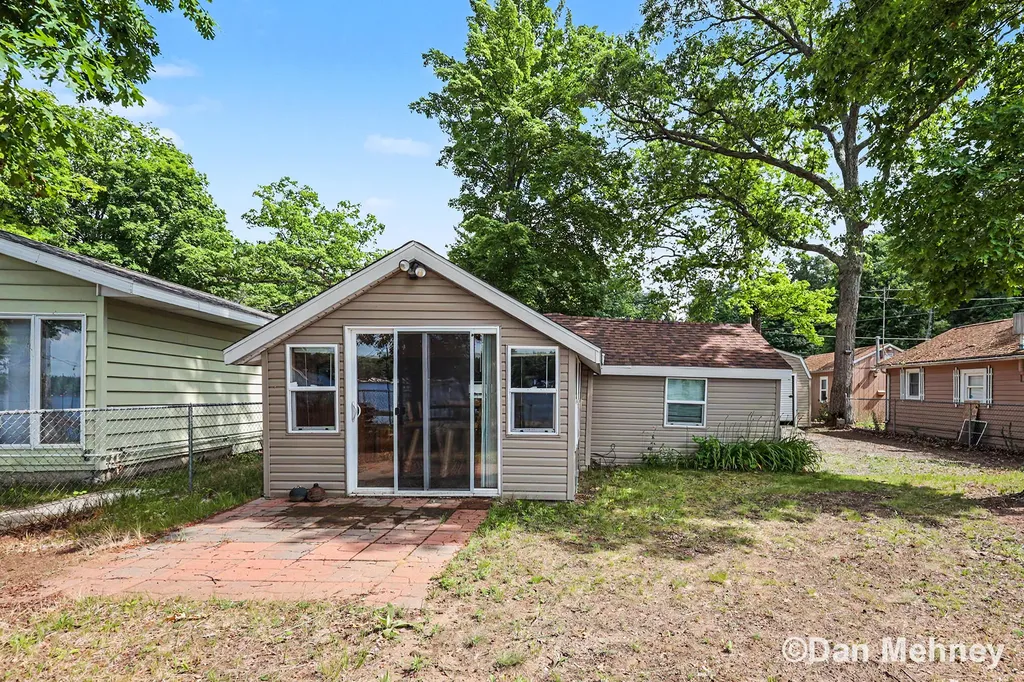 5539 Front Street Croton Township MI 49337