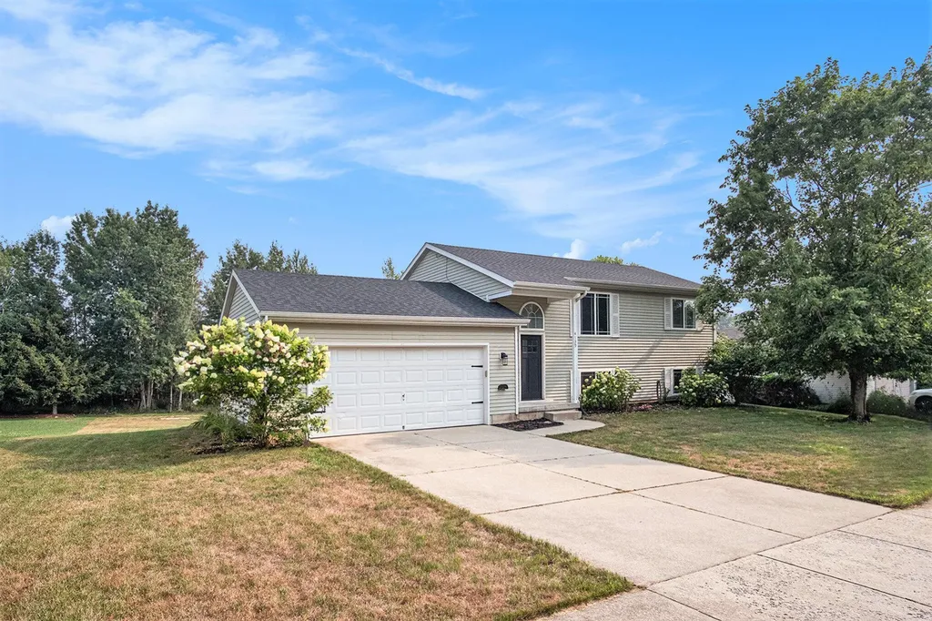 4139 Whirlwind Drive NE Algoma Township MI 49341
