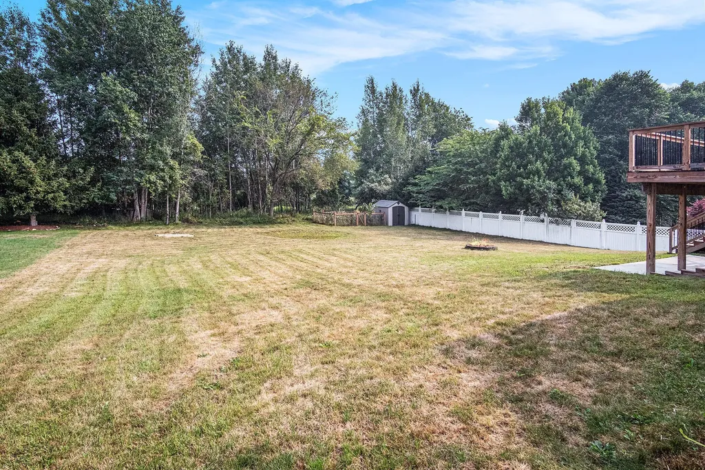 4139 Whirlwind Drive NE Algoma Township MI 49341