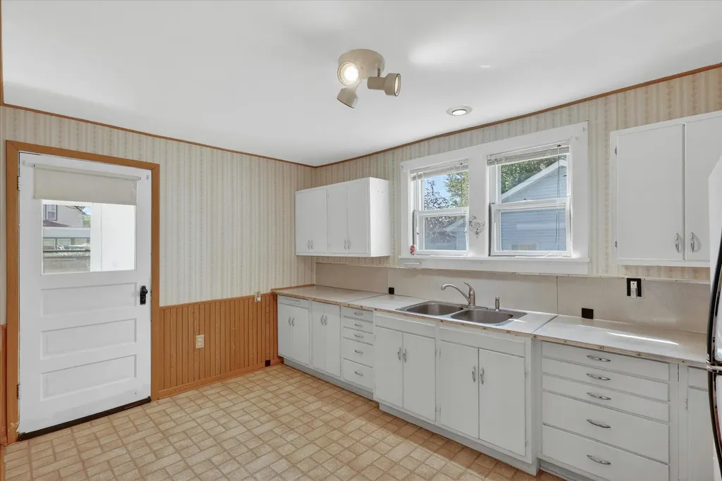 124 Washington Street Sparta Township MI 49345