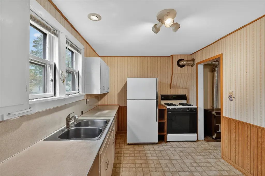 124 Washington Street Sparta Township MI 49345