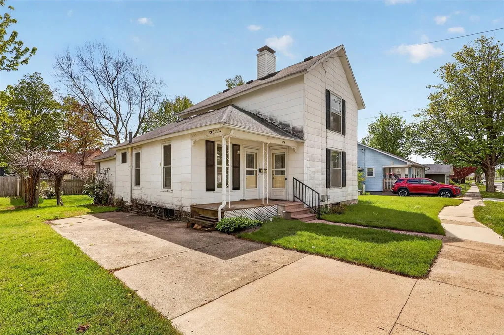 124 Washington Street Sparta Township MI 49345