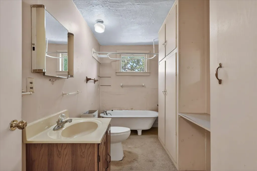 124 Washington Street Sparta Township MI 49345