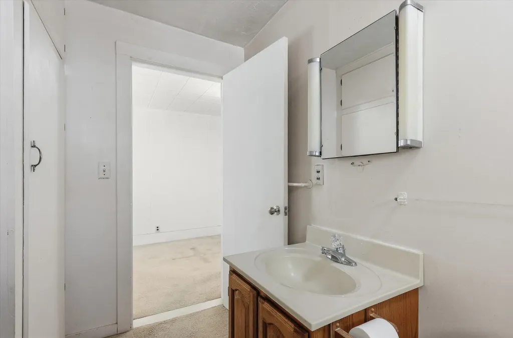 124 Washington Street Sparta Township MI 49345