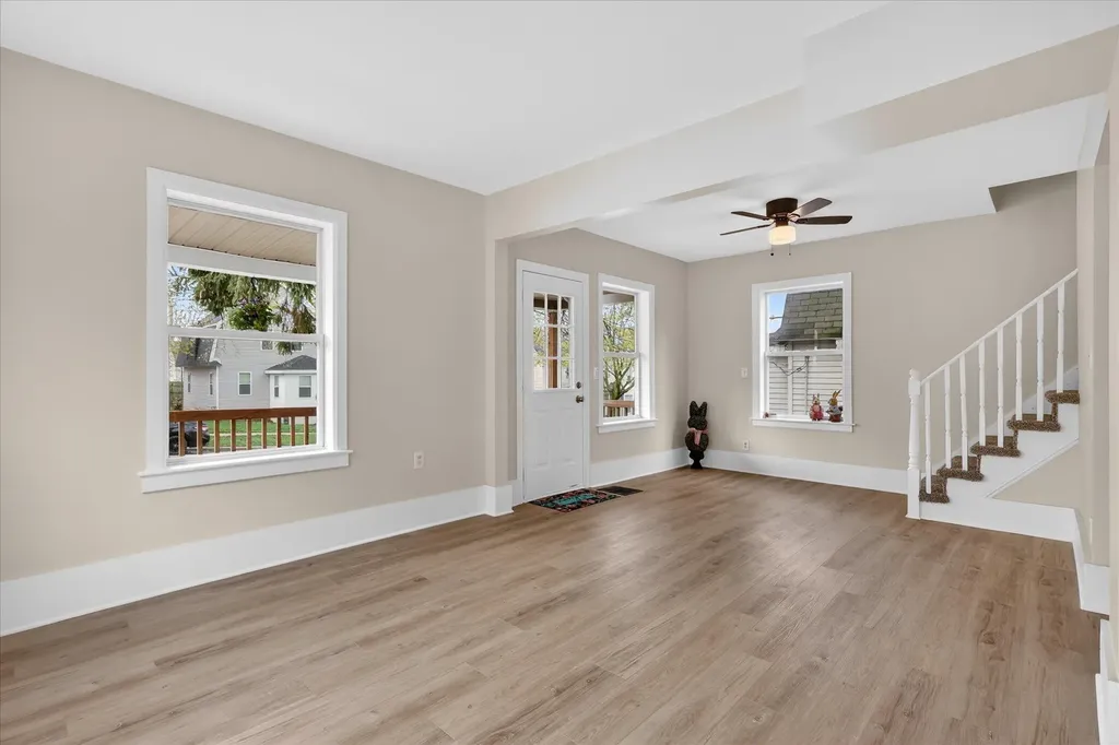 25 Palmer Street NW Grand Rapids City MI 49505