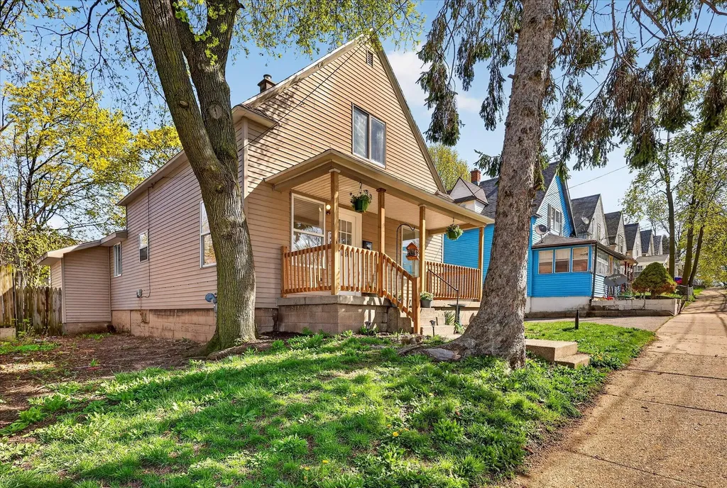 25 Palmer Street NW Grand Rapids City MI 49505