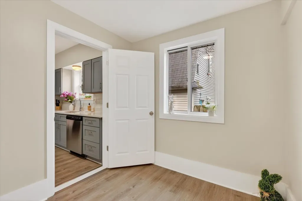 25 Palmer Street NW Grand Rapids City MI 49505