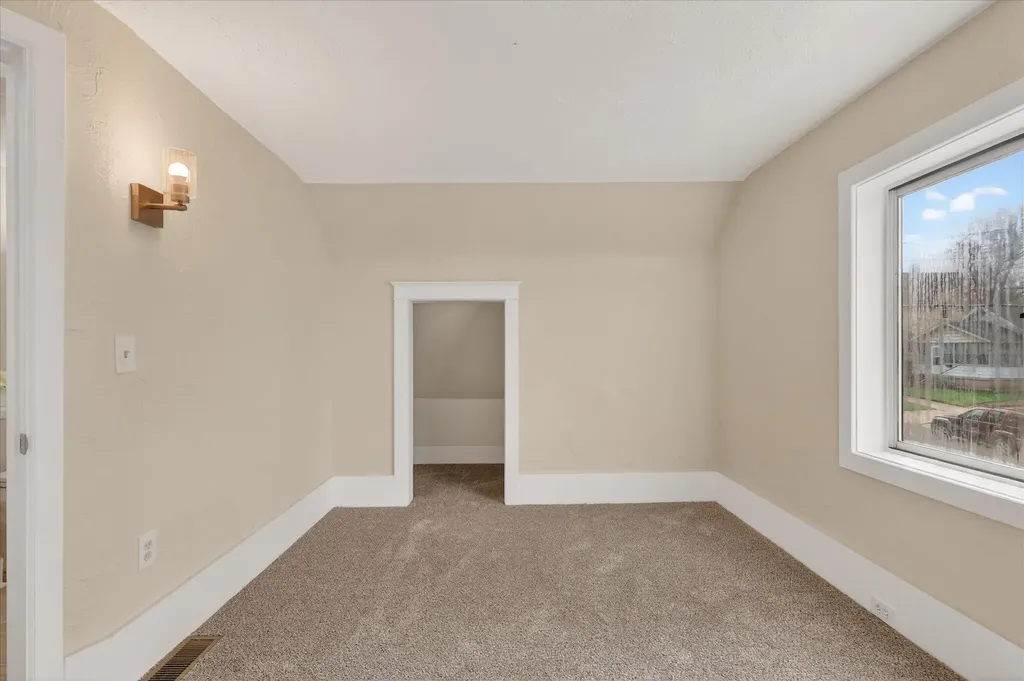 25 Palmer Street NW Grand Rapids City MI 49505