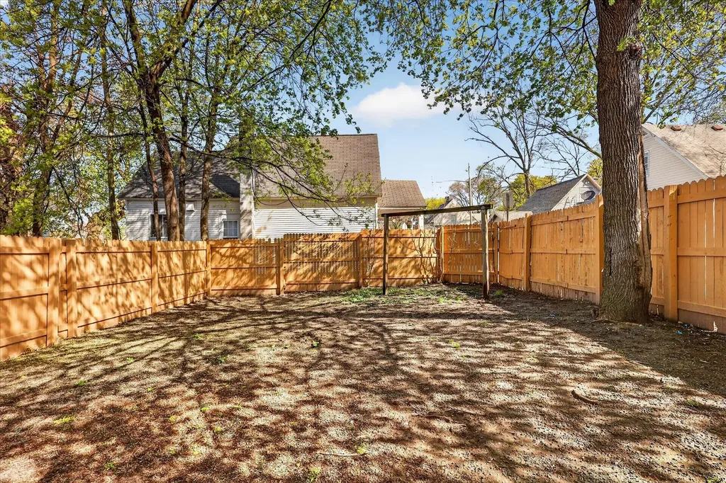 25 Palmer Street NW Grand Rapids City MI 49505